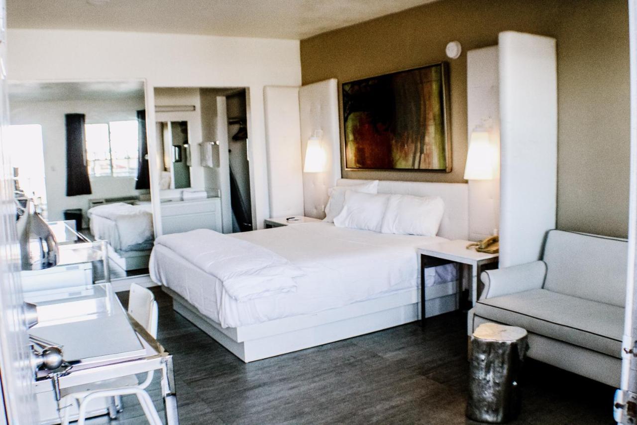 Devonshire Inn Motel Rosamond Экстерьер фото