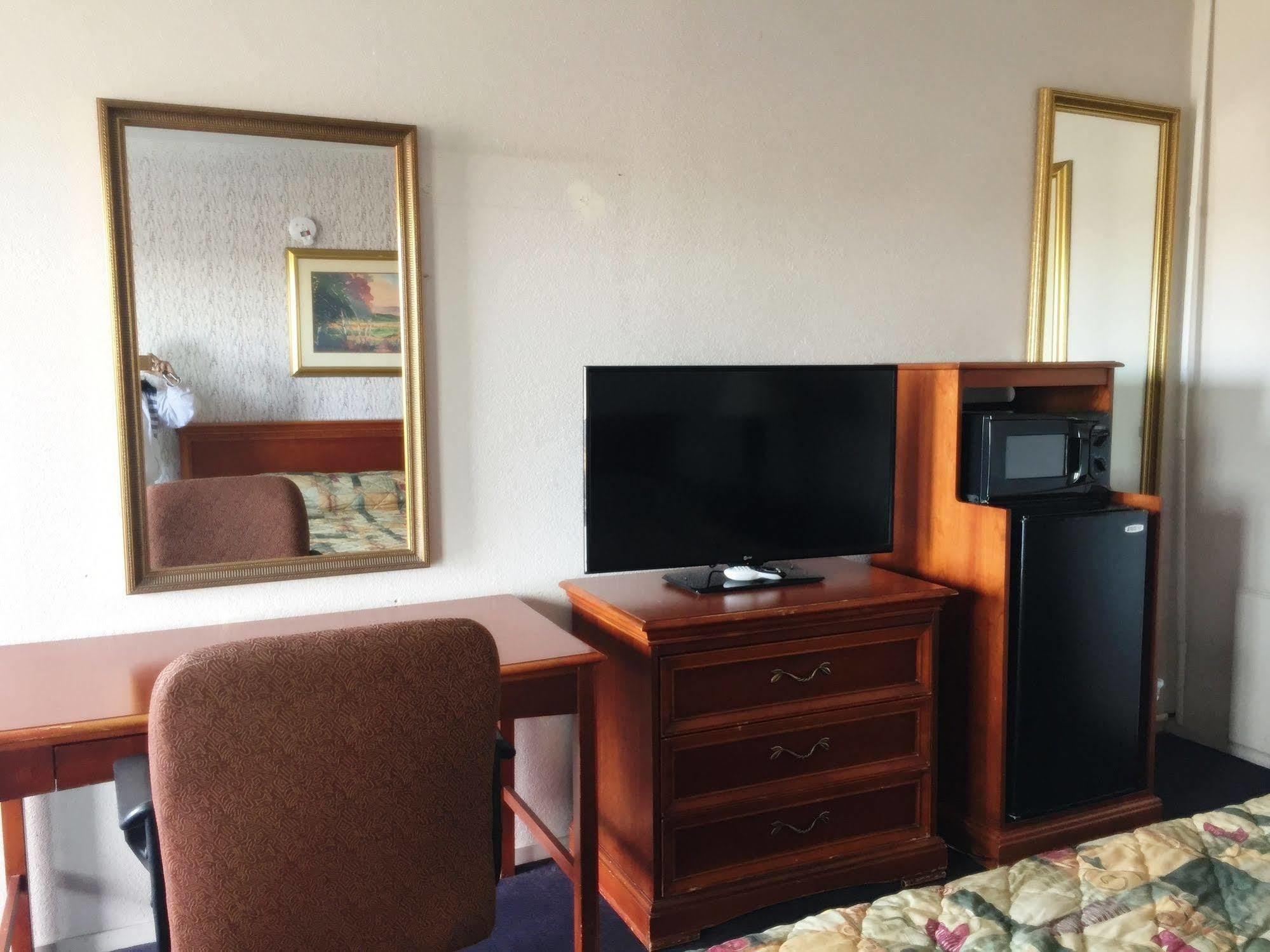 Devonshire Inn Motel Rosamond Экстерьер фото